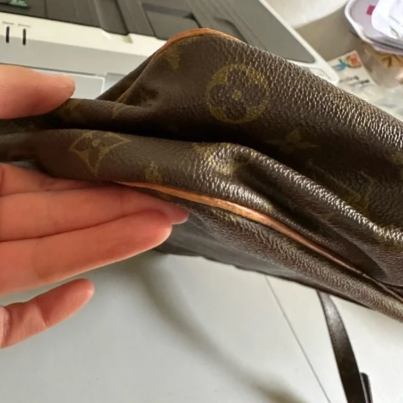 Authentic Louis Vuitton bag